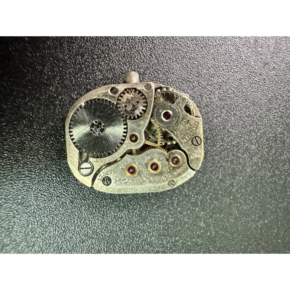 Movado Mechanical Wristwatch Movement‎ -  Parts / Repair